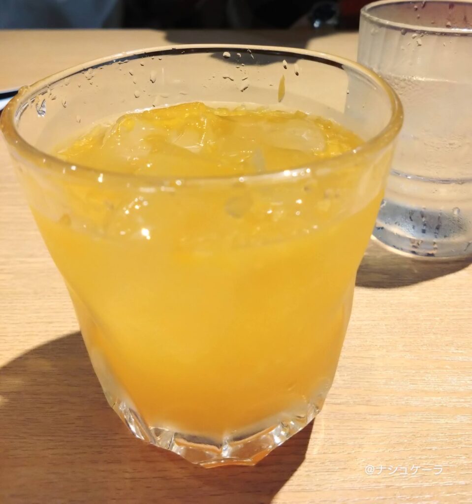 テンアライドの優待で訪れた天狗の店内にて