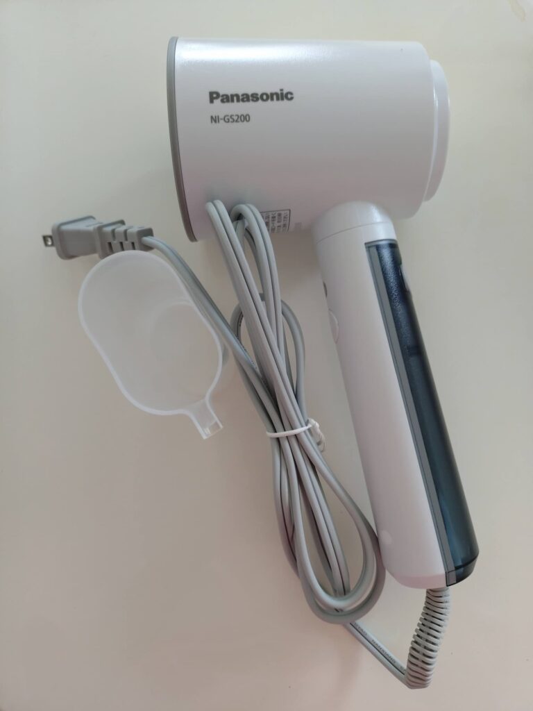 エディオンの株主優待で購入した衣類スチーマー